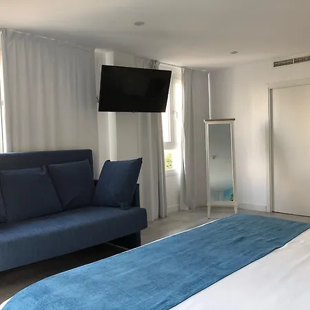 Casual Del Mar Hotel